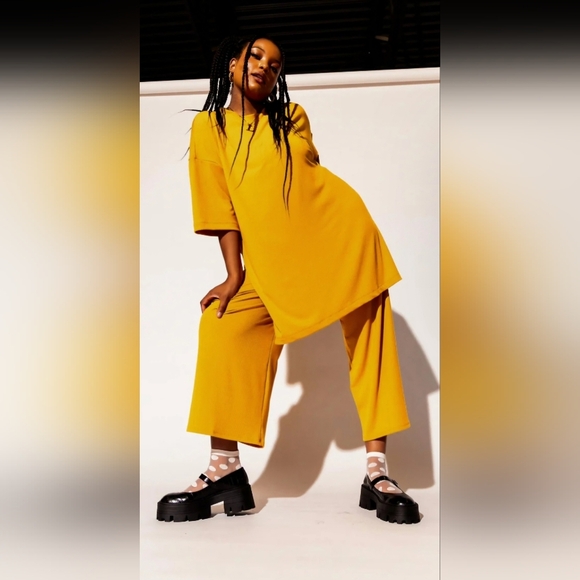 Dressed in LALA ribbed playsuit - Picture 2 of 5